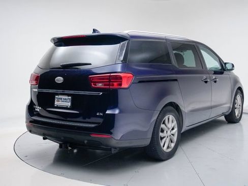 Used 2019 Kia Sedona EX FWD image 6