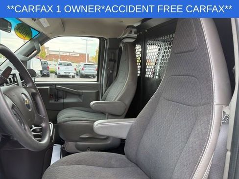Used 2024 Chevrolet Express 2500 w/ Driver Convenience Package image 17