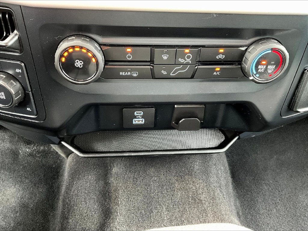 Used 2023 Ford F150 XLT AWD/4WD image 17