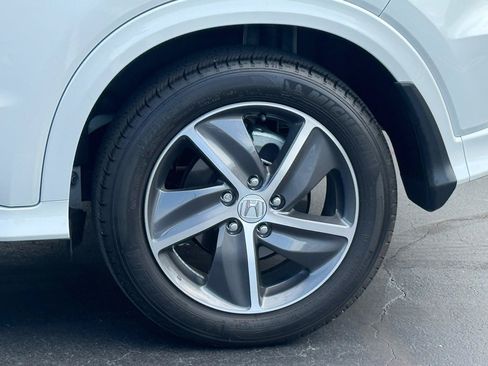 Used 2019 Honda HR-V Touring image 12