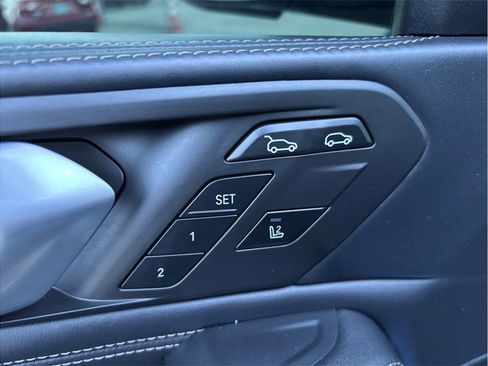 Used 2020 BMW X6 M50i image 27