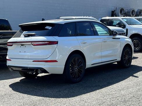 New 2025 Lincoln Corsair Grand Touring w/ Equipment Group 302A image 4