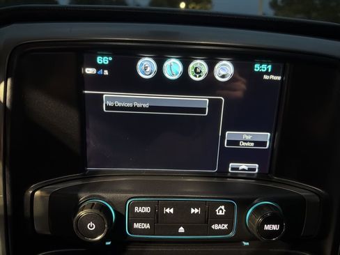 Used 2018 Chevrolet Silverado 1500 LT w/ Texas Edition image 30