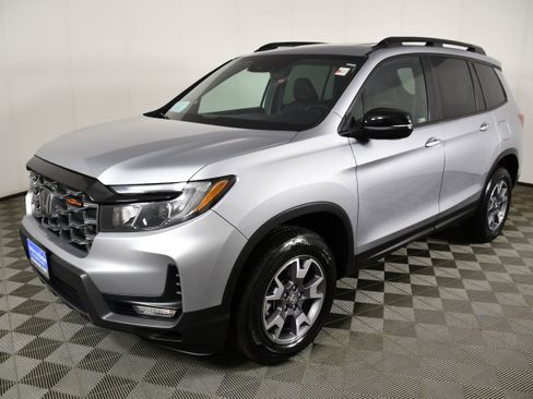 Certified 2023 Honda Passport TrailSport image 10