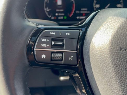 Used 2024 Honda CR-V EX-L image 17