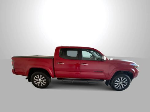 Used 2022 Toyota Tacoma Limited image 9