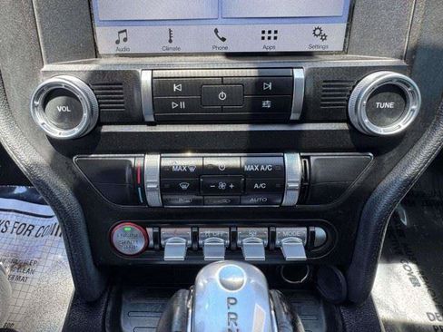 Used 2019 Ford Mustang Coupe w/ Equipment Group 101A RWD image 33