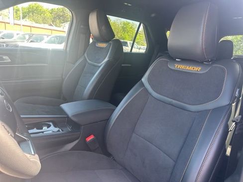 Used 2026 Ford Explorer Tremor w/ Tremor Convenience Package image 10
