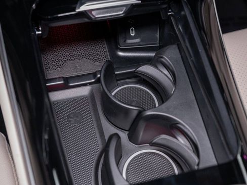 New 2026 Mercedes-Benz GLC 300 image 19