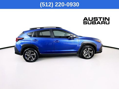 Used 2025 Subaru Crosstrek 2.0i Premium image 9