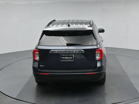 Certified 2023 Ford Explorer XLT RWD image 41