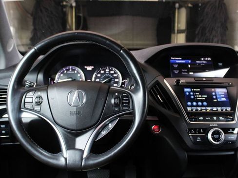 Used 2018 Acura MDX FWD image 36