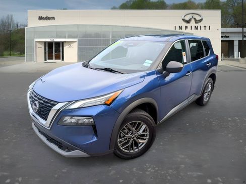 Used 2023 Nissan Rogue S AWD/4WD image 1