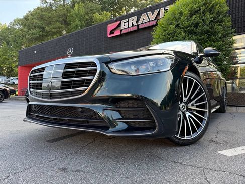 Used 2023 Mercedes-Benz S 580 4MATIC Sedan image 2