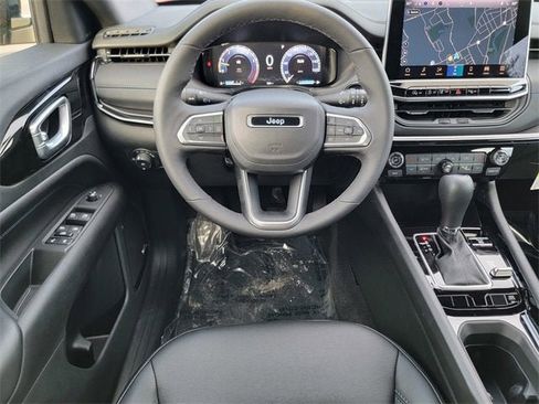 New 2026 Jeep Compass Limited image 30