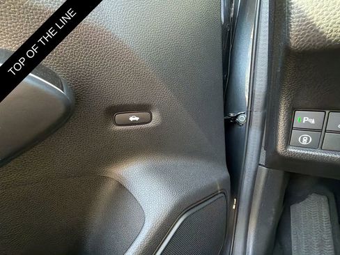 Used 2024 Honda Civic Touring image 22