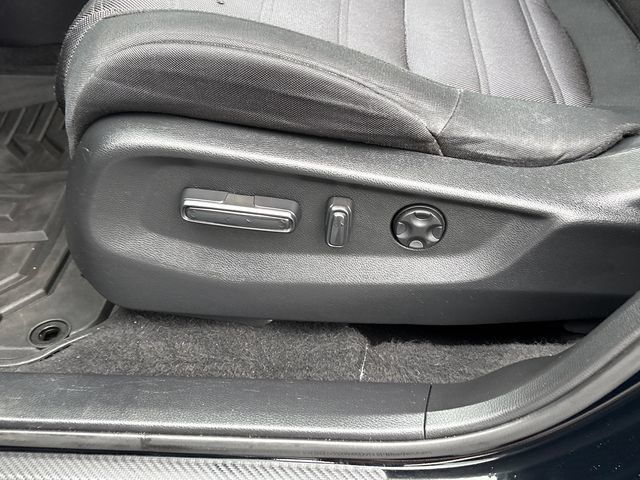 Used 2019 Honda CR-V EX image 11