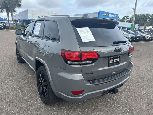 Used 2021 Jeep Grand Cherokee Laredo X AWD/4WD image 14