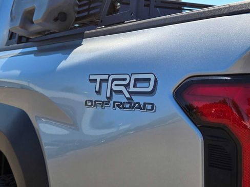 Certified 2025 Toyota Tacoma TRD Off-Road AWD/4WD image 16