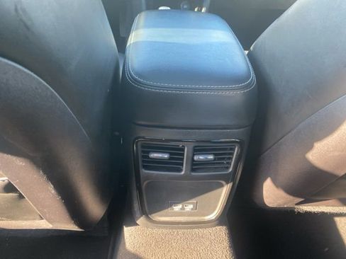 Used 2023 Chrysler 300 S image 13