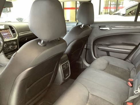 Used 2019 Chrysler 300 Touring w/ Sport Appearance Package RWD image 19