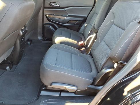 Used 2023 GMC Acadia SLE w/ Driver Convenience Package image 13