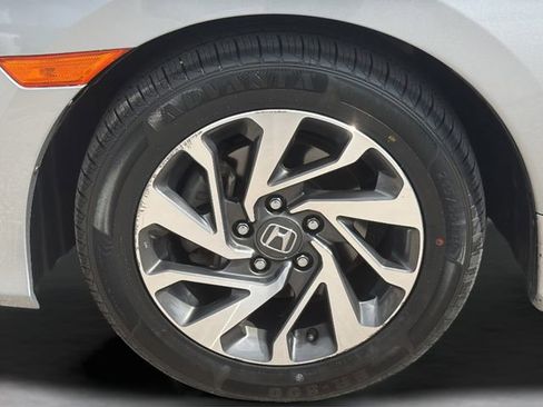 Used 2019 Honda Civic LX image 7