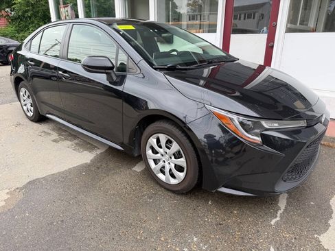 Used 2020 Toyota Corolla LE FWD image 32