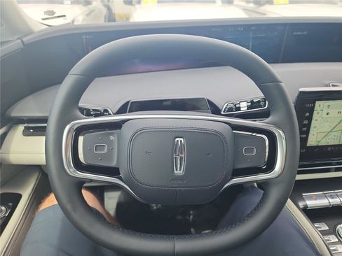 New 2026 Lincoln Nautilus Reserve w/ Jet Appearance Package image 33