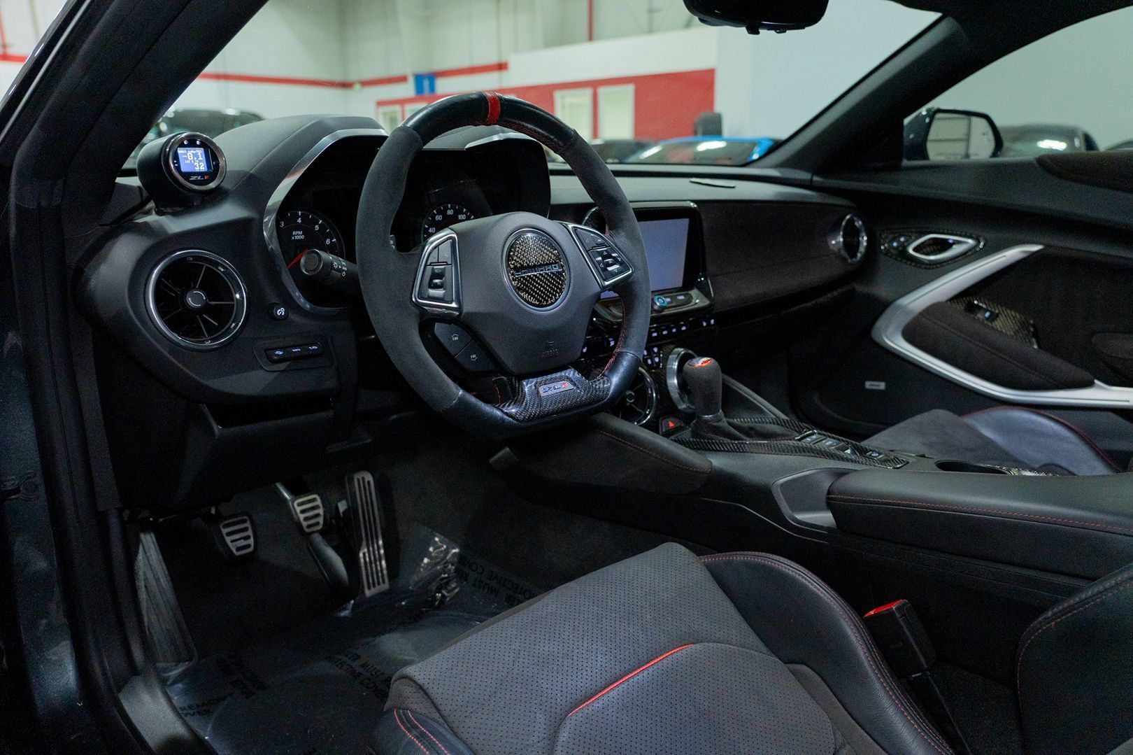 Used 2018 Chevrolet Camaro ZL1 RWD image 18