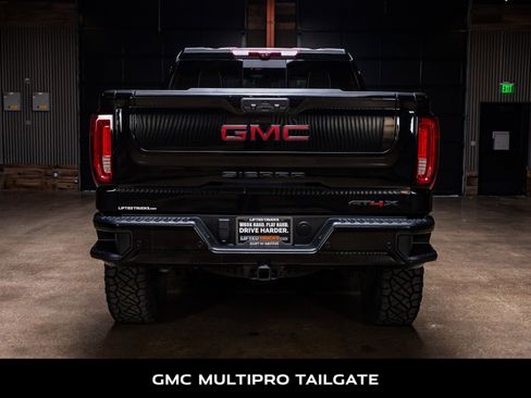 Used 2023 GMC Sierra 1500 AT4X image 8