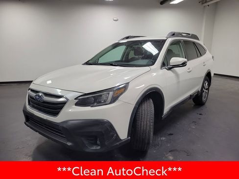 Used 2022 Subaru Outback Premium image 4