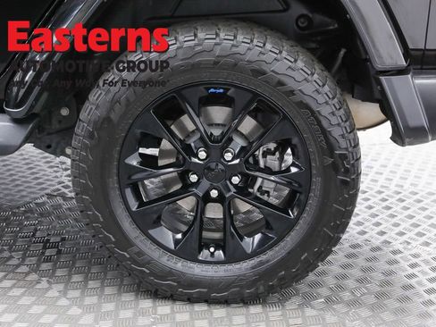 Used 2022 Jeep Wrangler Unlimited Sahara w/ Cold Weather Group image 36