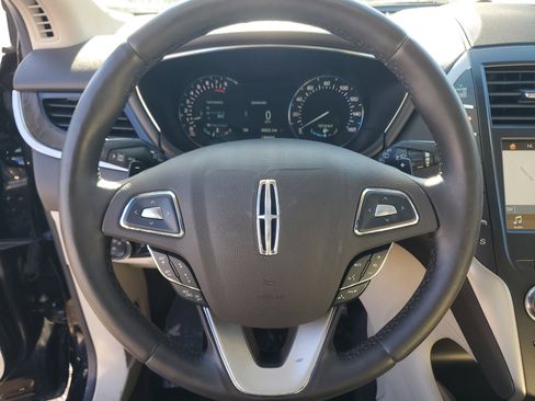 Used 2017 Lincoln MKC Reserve image 14