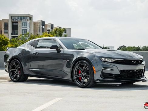 Used 2022 Chevrolet Camaro SS image 10