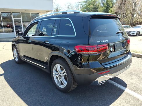 Certified 2022 Mercedes-Benz GLB 250 4MATIC image 5