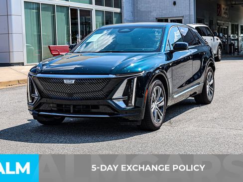 Used 2025 Cadillac Lyriq Luxury image 4