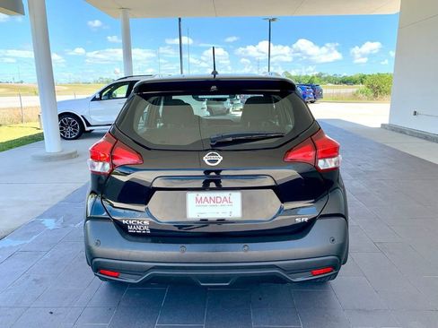 Used 2020 Nissan Kicks SR image 6