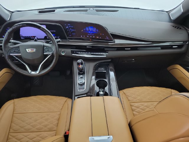 Used 2022 Cadillac Escalade Premium Luxury w/ Performance Package AWD/4WD image 17