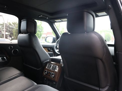 Used 2019 Land Rover Range Rover HSE AWD/4WD image 28