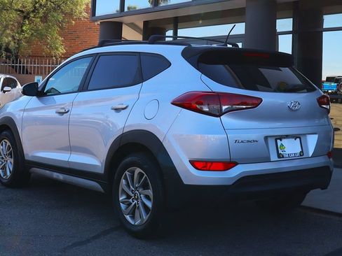 Used 2017 Hyundai Tucson SE w/ SE Popular Package 02 FWD image 9