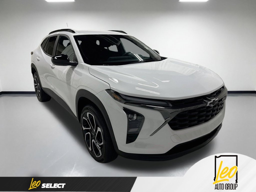Used 2024 Chevrolet Trax RS w/ Driver Confidence Package FWD image 5