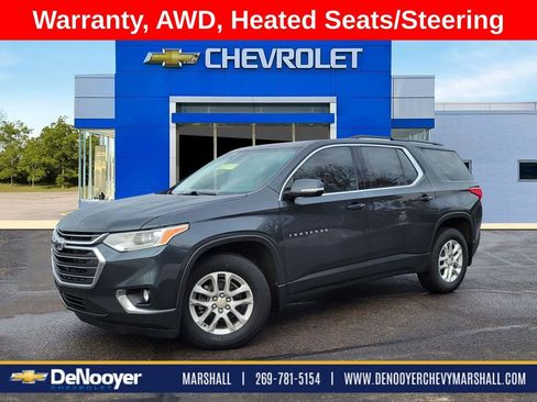 Used 2020 Chevrolet Traverse LT w/ Driver Confidence II Package image 1