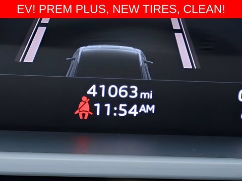 Used 2024 Audi Q8 e-tron Premium Plus w/ Premium Plus Package AWD/4WD image 21