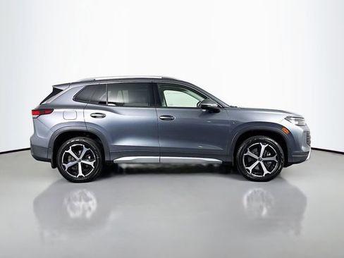 New 2026 Volkswagen Tiguan SE image 8