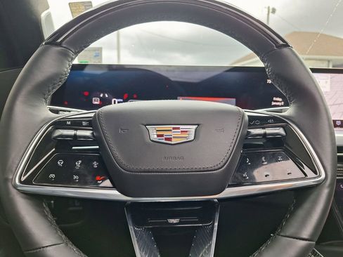 Certified 2025 Cadillac Escalade V image 21