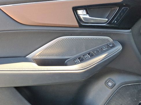 Used 2022 Acura MDX SH-AWD w/ Technology Package image 12