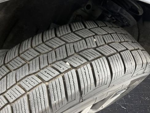 Used 2023 Chevrolet Equinox LT image 35