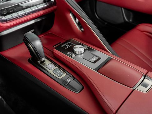 Used 2024 Lexus LC 500 Convertible image 36