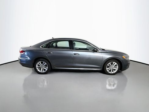 Used 2020 Volkswagen Passat 2.0T SE FWD image 11